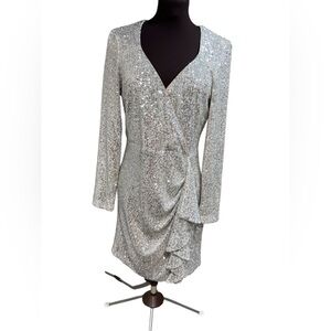 Belle Badgley Mischka Silver Sequin Mini Dress Long Sleeve Glam Ruffle Size 8